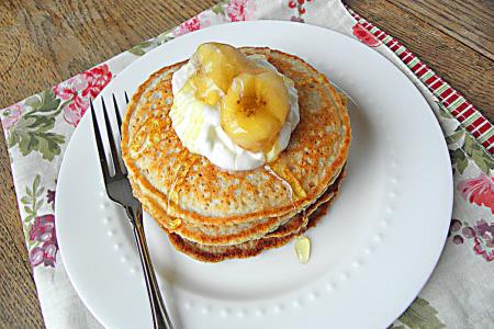 Bananine hitre palačinke brez moke Bananine hitre palačinke brez moke